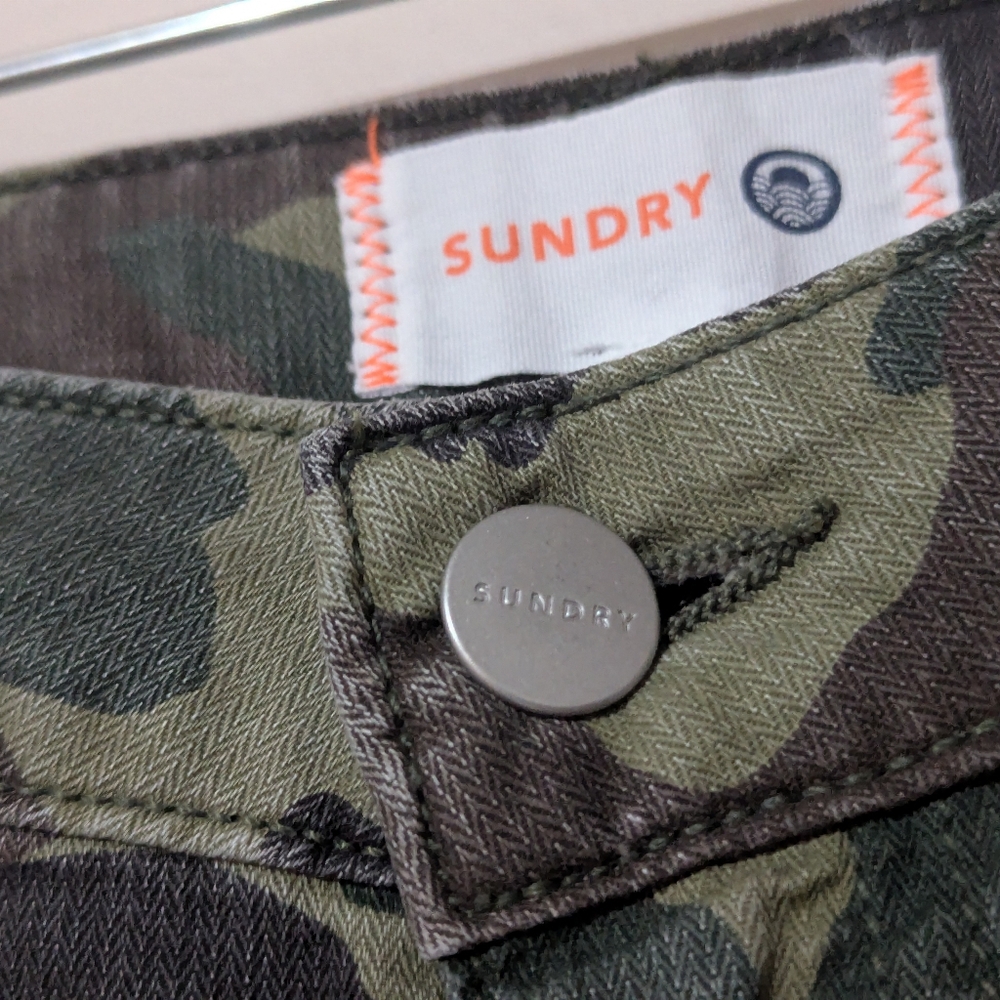 Sundry Camo Pants Utility Joggers Camouflage Dusk Size 29 New With Tags! - Picture 6 of 16